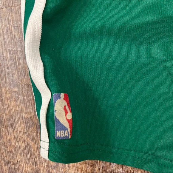 Boston Celtics Vintage MacGregor Sand-Knit Green NBA Basketball Shorts - Picture 8 of 8
